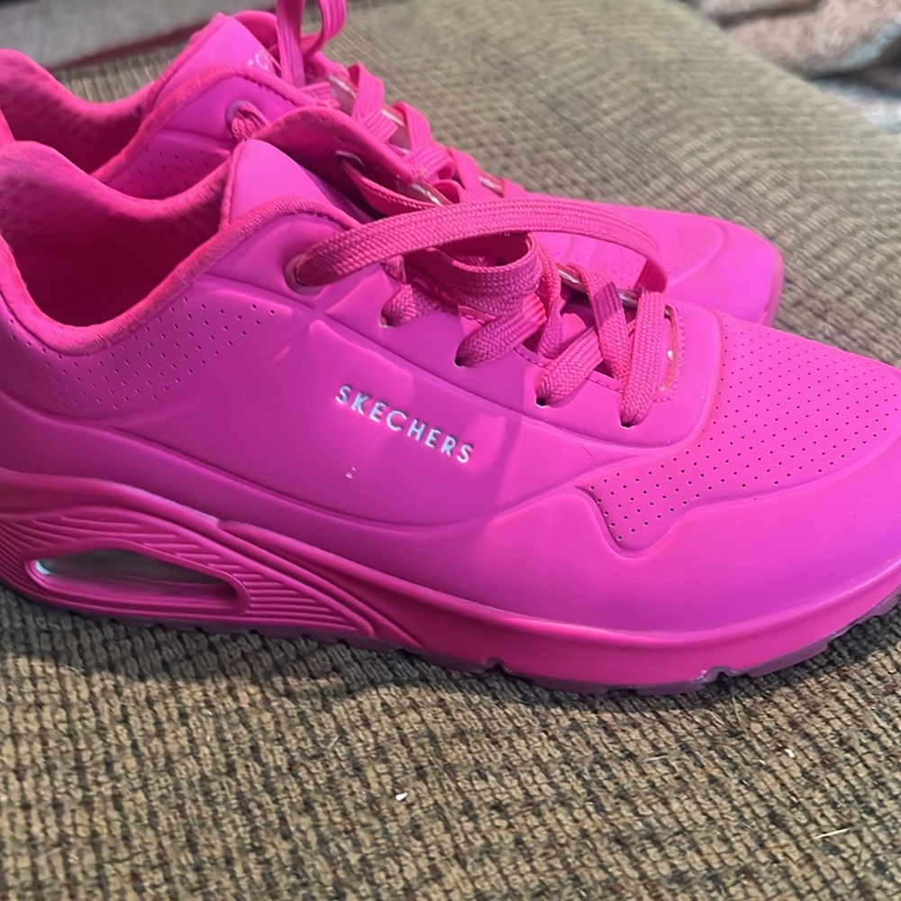 Sketchers sneakers Sz 8 - Picture 2 of 4